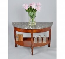 Полукруглый антикварный консольный стол с мраморной столешницей и ящиками. 1870 г. 116x52x79 см. Цена 1850 евро